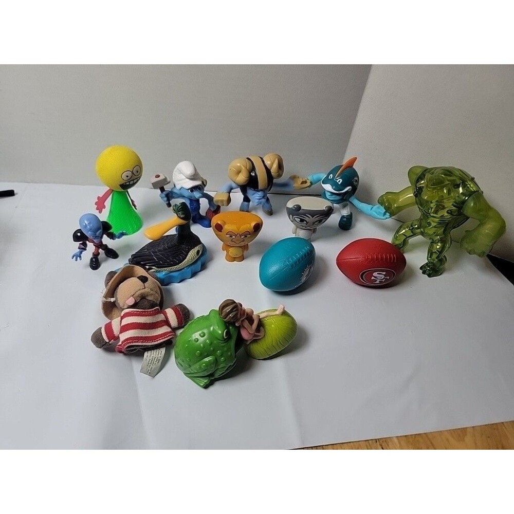 Lot of 13 McDonald’s Burger King Starbucks & Random Character Toys Figures